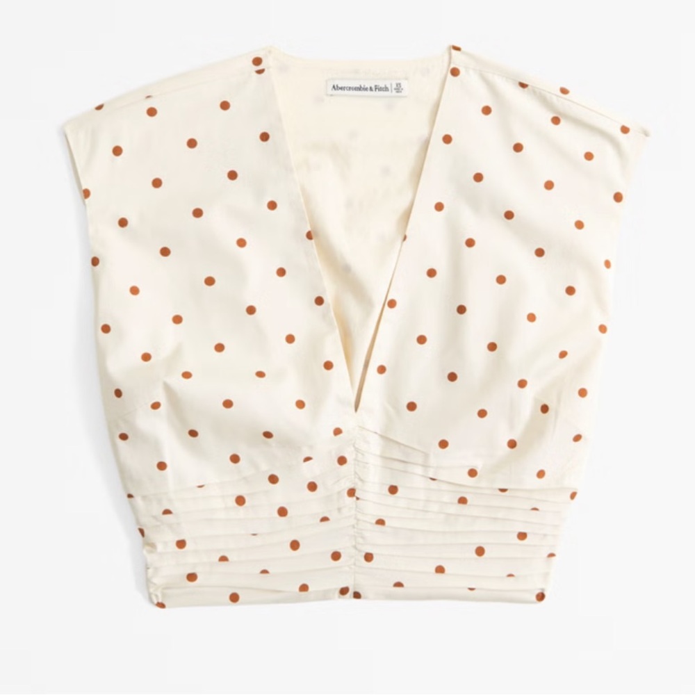 NWT Abercrombie Polka Dot Cream Top